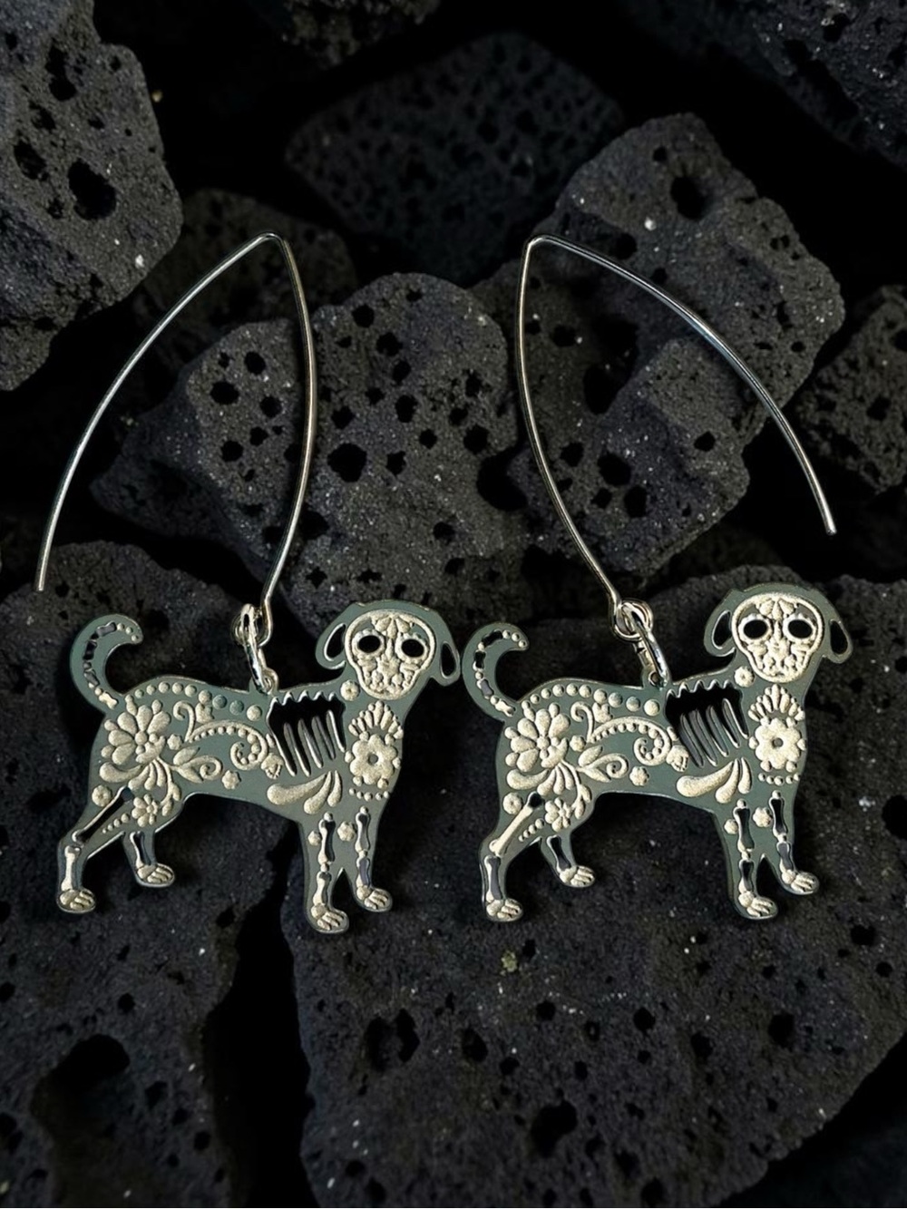 🆕 Dog Skeleton Laser Etched Dangle Earrings
